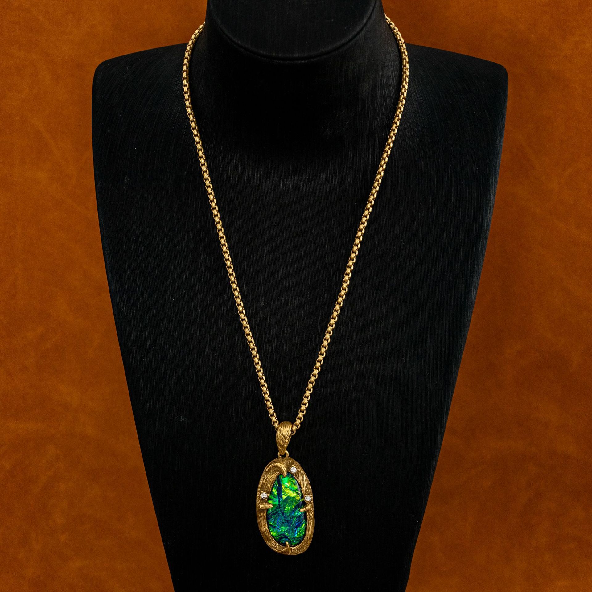 retro fashionable elegant design classic necklace