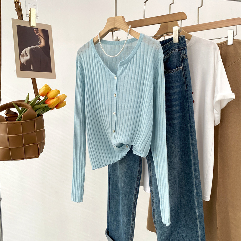 Summer respiratory thin cardigan with a round collar