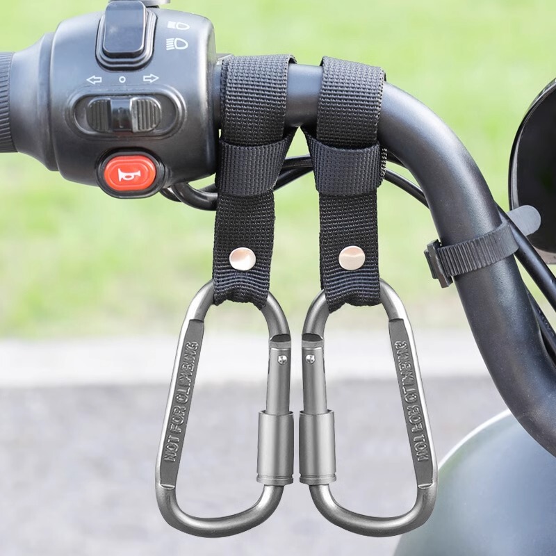 電動車は穴を開けないで強力にオートバイの専用万能フックの前に通用する多機能ヘルメットのフックを掛けます。|undefined