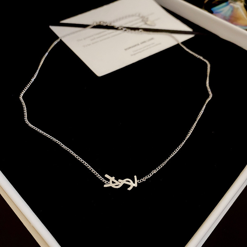 Oro verdadero chapeado nariz de cerdo conjunto de geometría moda europea y americana versátil ligera de lujo pendientes de diamante collar de alta calidad para mujeres