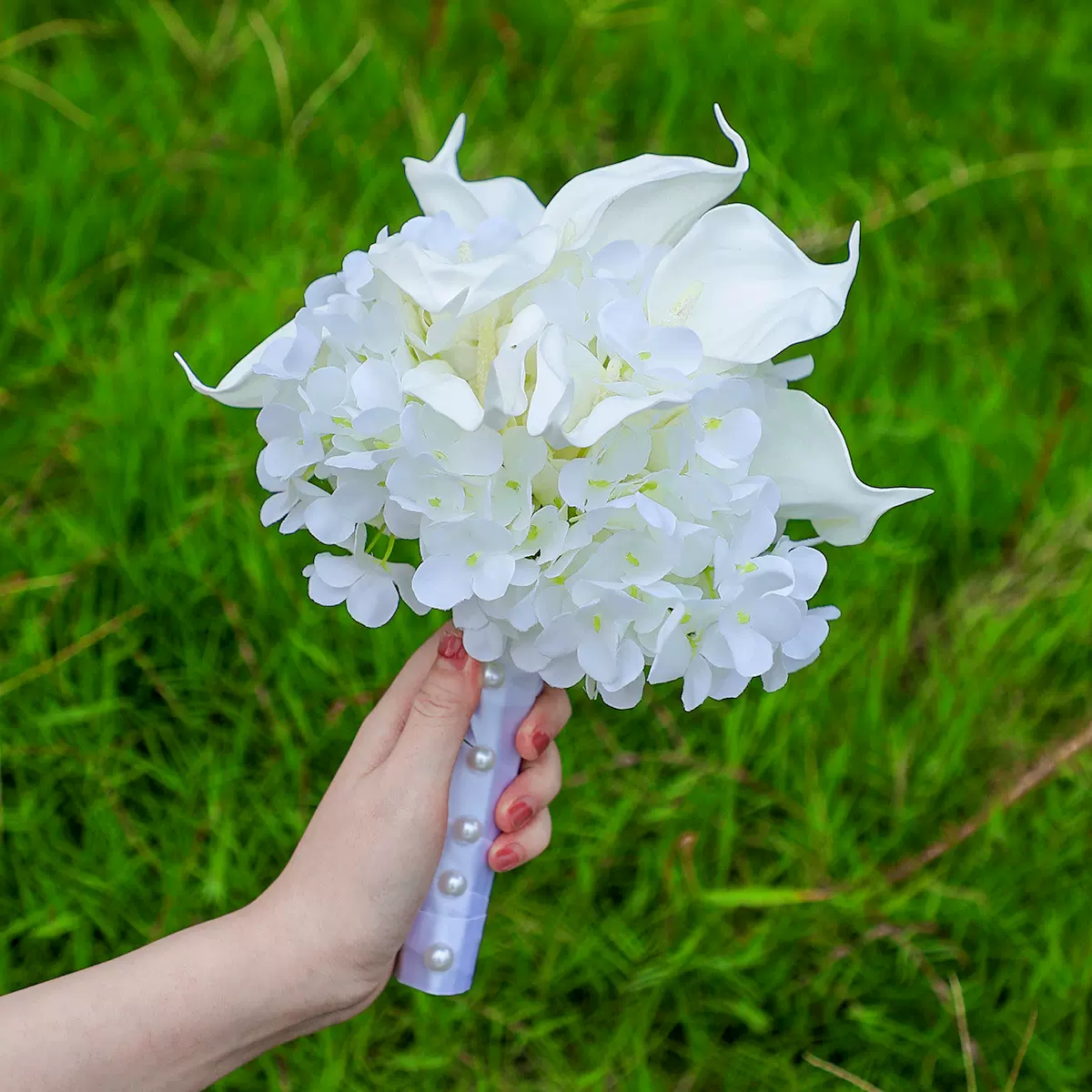 婚礼手捧花新娘婚庆马蹄莲手持花绣球仿真手捧花登记捧花拍照道具