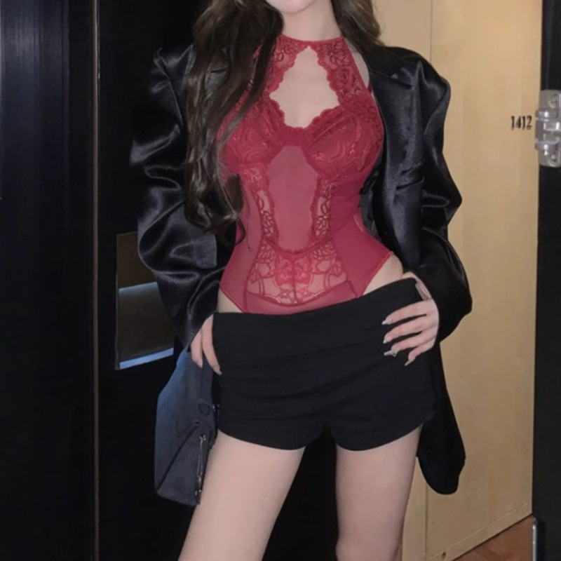 French-Style Fishbone Corset with Lace Camisole, Suitable for Layering or Wearing Alone, Perfect for Dates and Stylish Outerwear