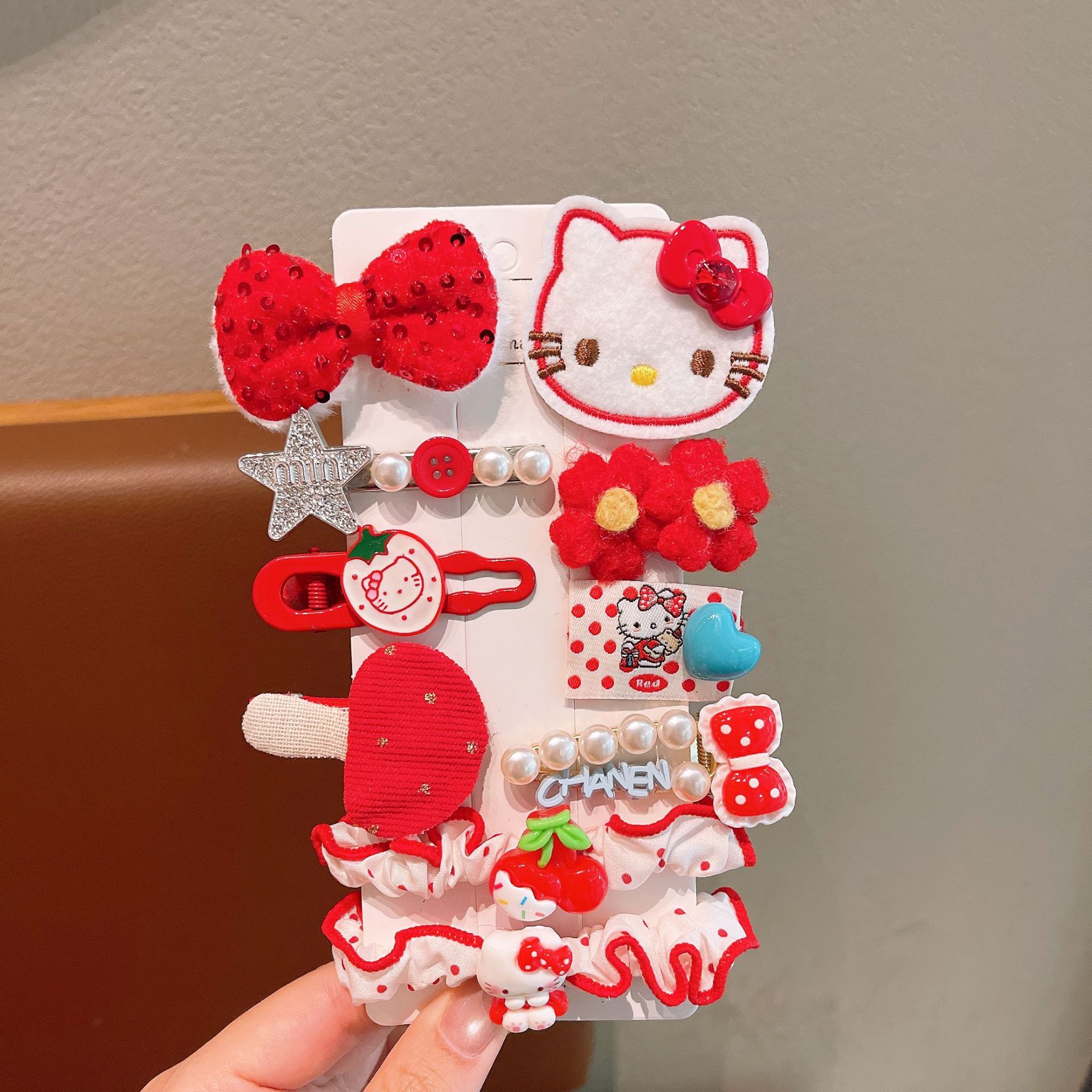 Otoño y invierno nuevo clip de pelo de lana para niños adorables accesorios de pelo para niñas tarjetas de pelo para bebés clip de peluche