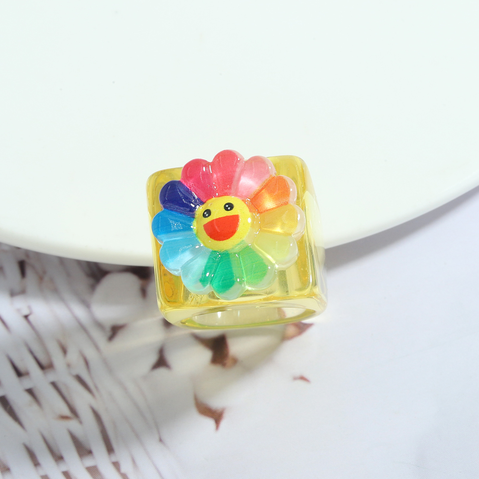 Wholesale Jewelry Resin Acrylic Blooming Smiley Ring Nihaojewelry display picture 4