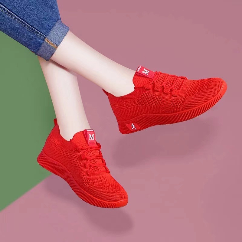 2026 New Casual Women's Shoes, Breathable Sports Shoes, Soft-Soled Dance Shoes for Moms, Fly-Knit Korean Style Red Shoes, Festive Shoes