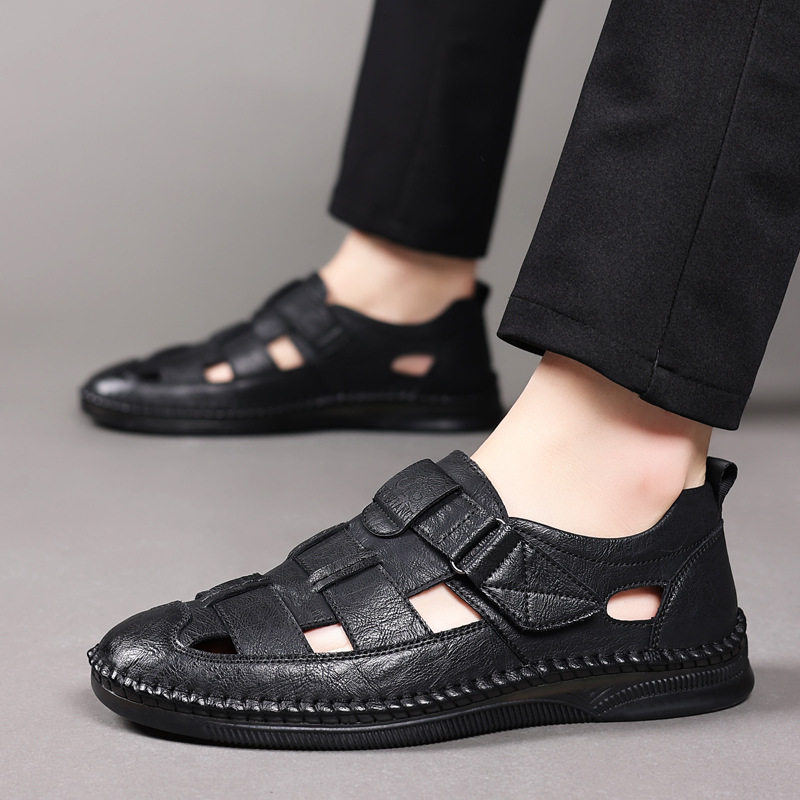Dép sandal nam da cỡ lớn thiết kế khoét lỗ, khóa dán tiện lợi, form bít mũi — Nâu thời trang, Đen quyến rũ