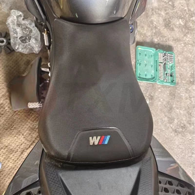 Motorcycle cushion — cushion lower assembly