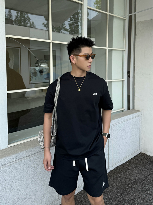ALO 夏 2025 ルーズコットン大きいサイズ半袖 Tシャツトップスレディーストレンディな半袖 Tシャツメンズカップル同じスタイル|undefined