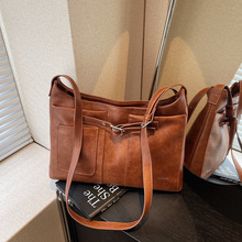 �羳Bags�͹�ͨ�����ذ���Ů2026�¿�����s�μ���ٴ�б���