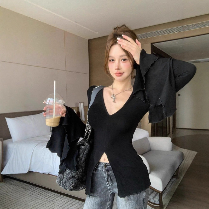 设计感美式辣妹喇叭袖V领T恤女2025春秋季修身显瘦黑色长袖上衣|undefined