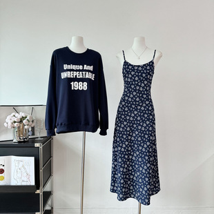 Vintage Distressed Round Neck Loose Regular Shoulder Printed Sweatshirt Top Layered with a Sense of Atmosphere Slim Floral Camisole Dress