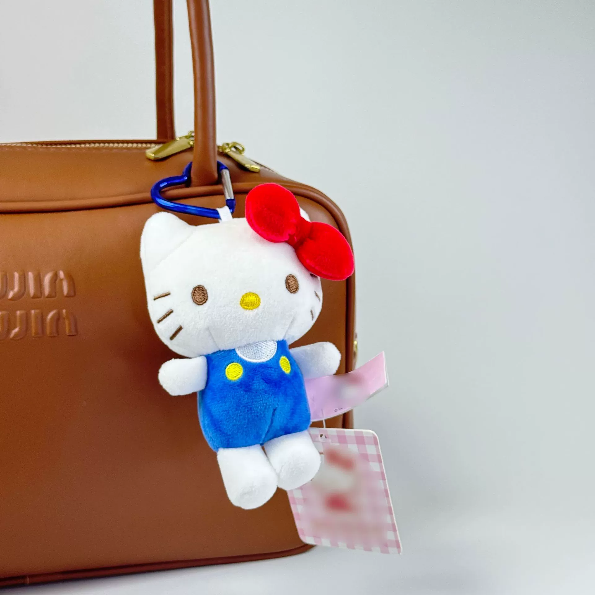 Брелок-плюш (Hello Kitty) 12 см, милая куколка с сердечным карабином и очками