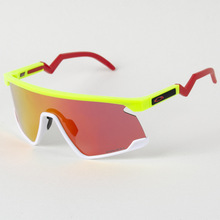 骑行运动太阳眼镜男女通用防风沙山地车跑步防紫外线简约轻便tr90
