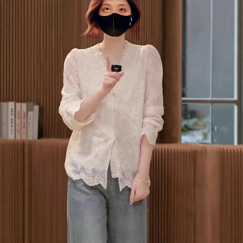 New Chinese Style National Style Shirt Women's 2025 Spring New V-neck Jacquard Lace Shirt Luxury High-end Top