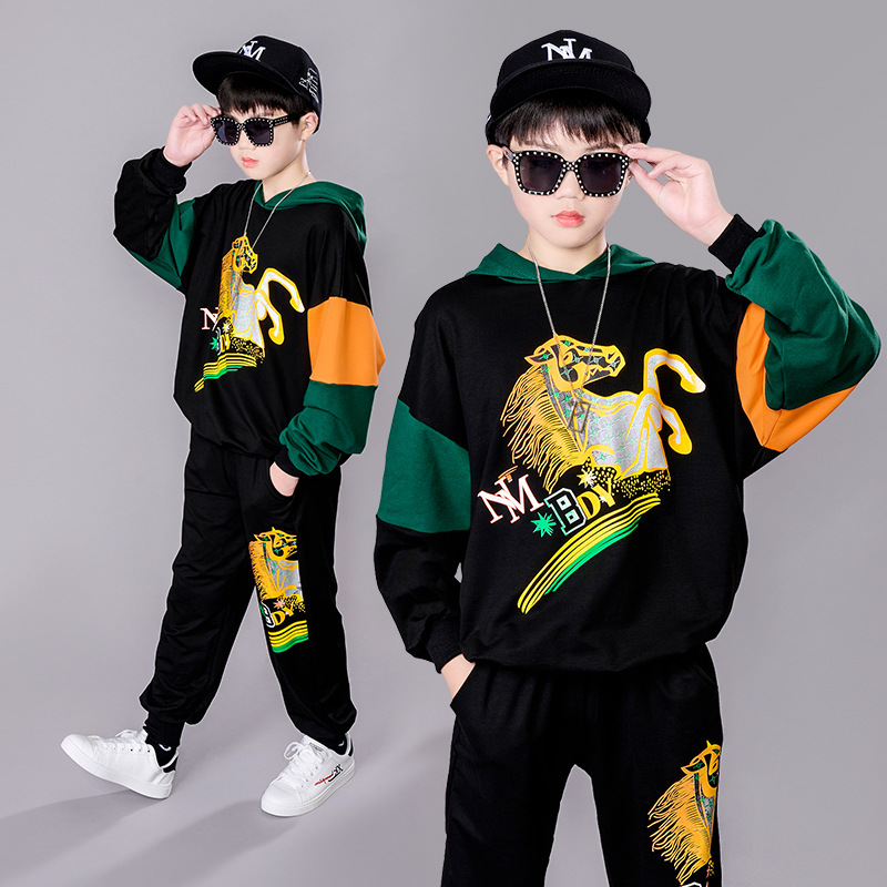 Barnas uformelle høst 2023 ny koreansk versjon av guttegenser med hettegenser, stort sportssett i to deler for barn_voghion.com