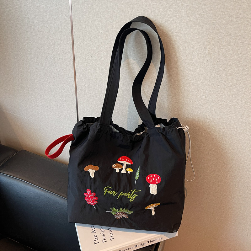 Korean Style New Letter Printed Bag Women's Large Capacity Nylon Shoulder Bag Casual Versatile Portable Drawstring Tote Bag Korean Style New Letter Printed Bag Women's Large Capacity Nylon Shoulder Bag Casual Versatile Portable Drawstring Tote Bag