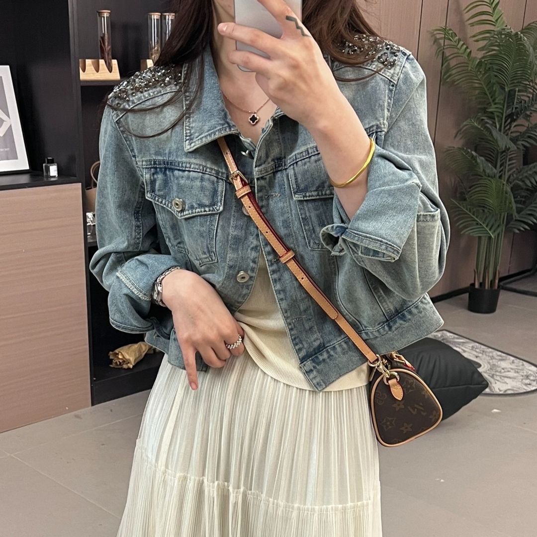 2026 New Short Denim Jacket for Women, Summer, High-End Style, Versatile Top for Petite Figures, Trendy Factory Direct Shipping