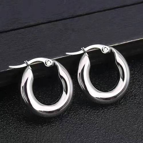 European and American personalized titanium steel thick wire earrings fashionable stainless steel 5mm wire diameter circle earrings round earrings wholesale