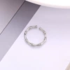 Серебристый