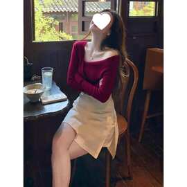 秋季穿搭减龄一整套女装2026新款松弛感红色针织衫高腰裤裙两件套