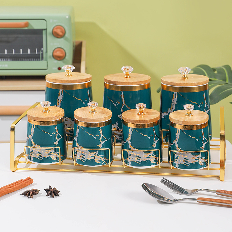 Juego de caja de condimento de comercio exterior de exportación frasco de condimento creativo con estante frasco de sellado de cerámica de lujo ligero frasco de almacenamiento de cocina