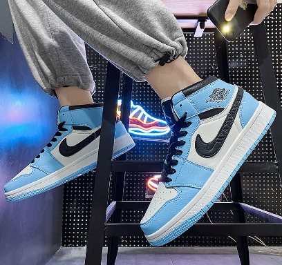 Putian aj nuevos zapatos de hombre, zapatos deportivos casuales de bajo nivel, zapatos de moda para hombres y mujeres, parejas.