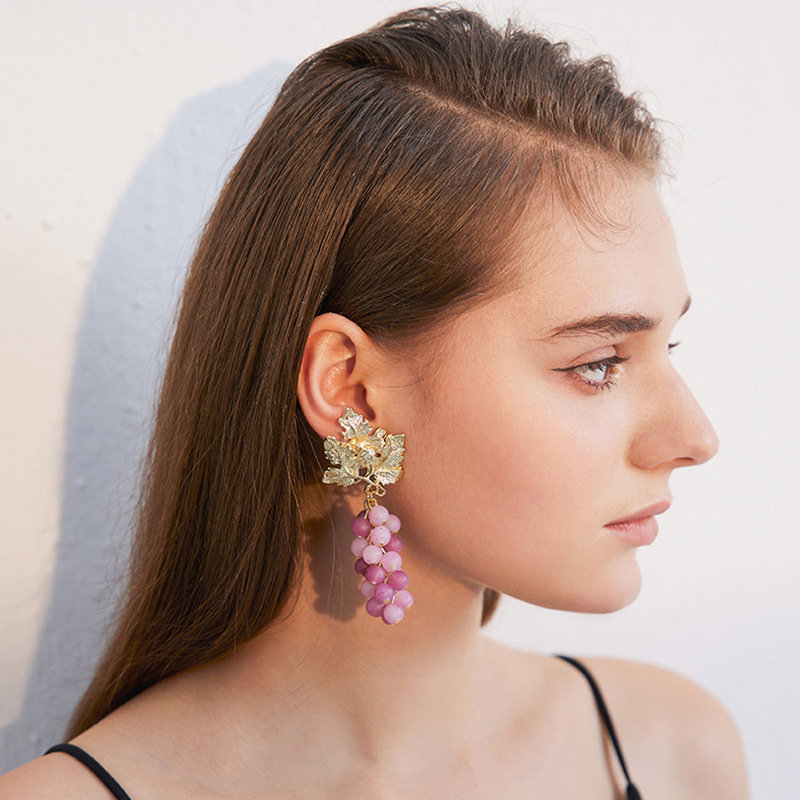 Cute Three-dimensional Simulation Grape Earrings European And American Fashion Fruit Earrings display picture 6