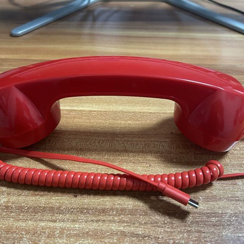 Universal retro mobile phone, headphones, handle, microphone