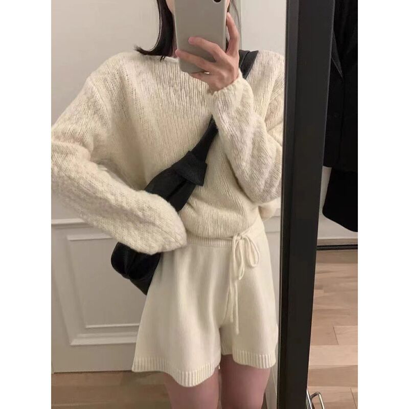 Gorgeous Winter Shorts for Women, Loose Straight-Leg Wide-Leg Mid-Length Pants, Gray Versatile Knit Wool Pants Gorgeous Winter Shorts for Women, Loose Straight-Leg Wide-Leg Mid-Length Pants, Gray Versatile Knit Wool Pants