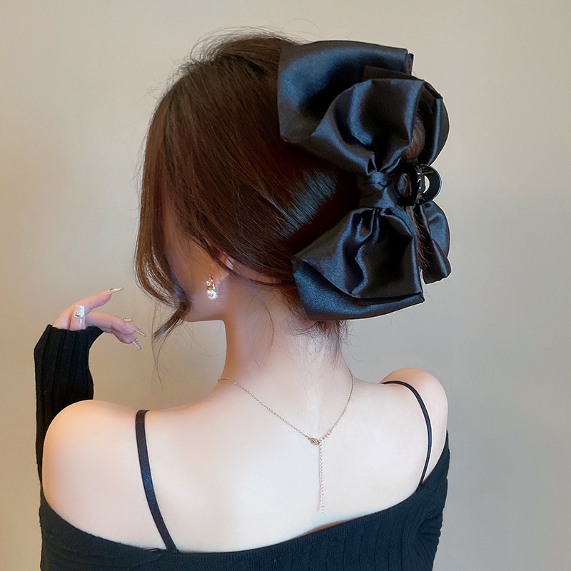 Pleated Bow