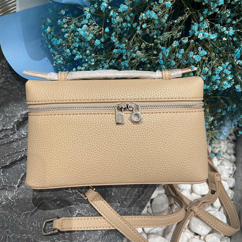 (LP19 silver buckle) cream color