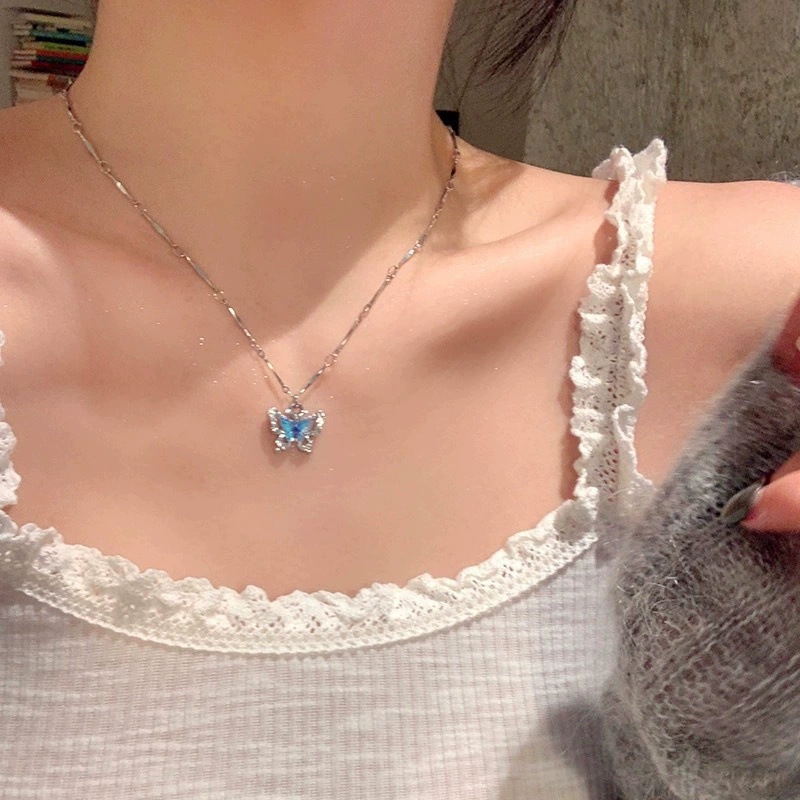 3578 나비 목걸이