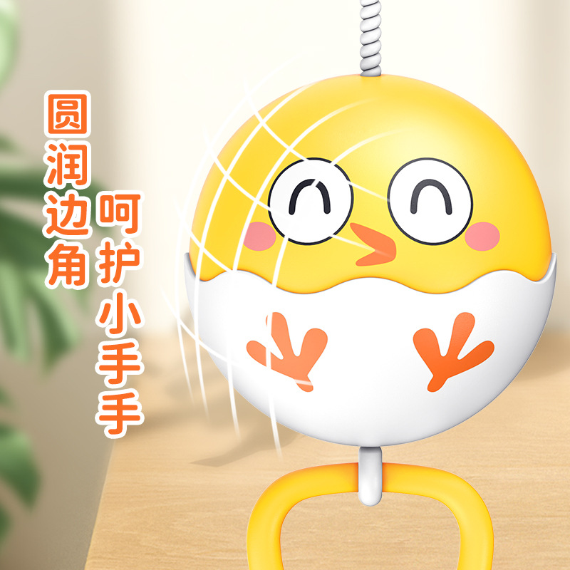 Niños girando volante luminoso tirando silbato juguetes de puzzles ejercicio mano-ojos coordinación cuerda tirando de la cuerda tirando de la bola voladora chico