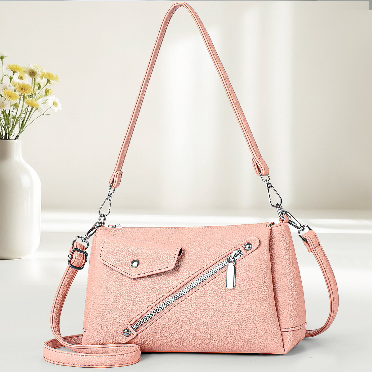 2025 nuevo bolso de mensajero de gran capacidad de estilo perezoso de moda simple y versátil, hombro ligero de moda