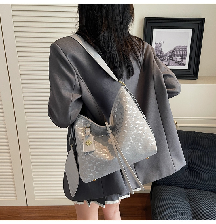 Large-capacity French Tote bag for women 2025 new style, elegant European and American fashionable women's bag, casual shopping and commuting bag undefined