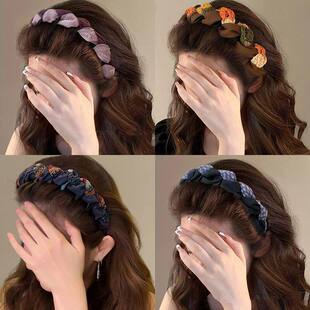 Vintage French-style patchwork leopard print scrunchie for women, 2026 new model, bun hair tie, elegant hair accessory