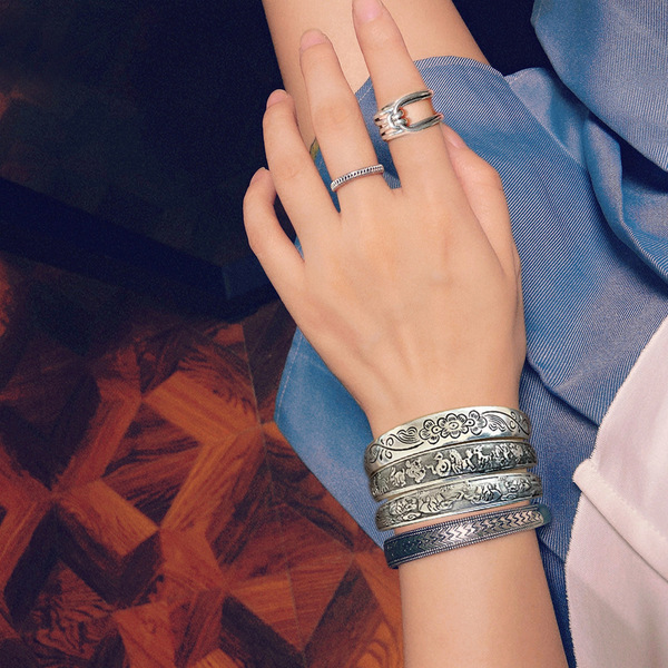 Ethnic silver bracelet