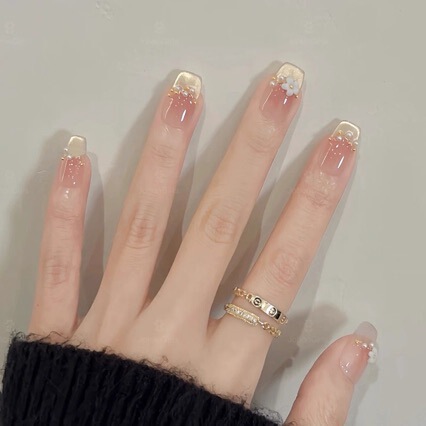 Spring Floral Handmade Wearable Nails, Fresh and Energetic with a Daisy-Like Feel, Versatile Nail Art That Enhances Complexion