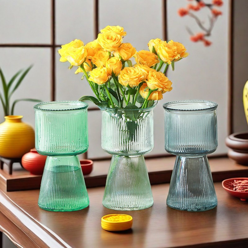 Retro light luxury relief transparent French mini glass vase living…
