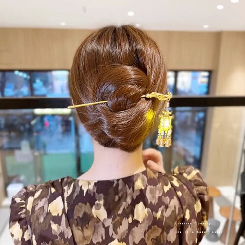 Glowing small lantern tassel hairpin New Year palace lantern hairpin internet celebrity back head hairspoon pavilion hairpin hair accessories