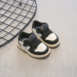宝宝运动鞋幼童鞋女童春秋新款单鞋1--5岁软底透气中小男童鞋板鞋