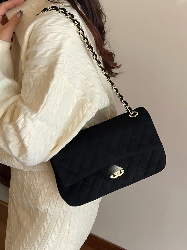 Versatile and Fashionable Niche Large-Capacity Tote Bag, New Chain Quilted Shoulder Bag, High-End Chanel-Style Crossbody Bag
