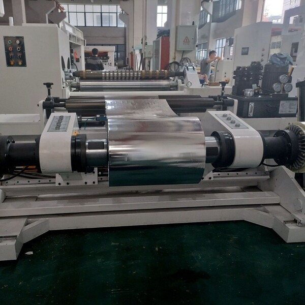 HFQB-800 fully automatic roll non-woven slitting machine
