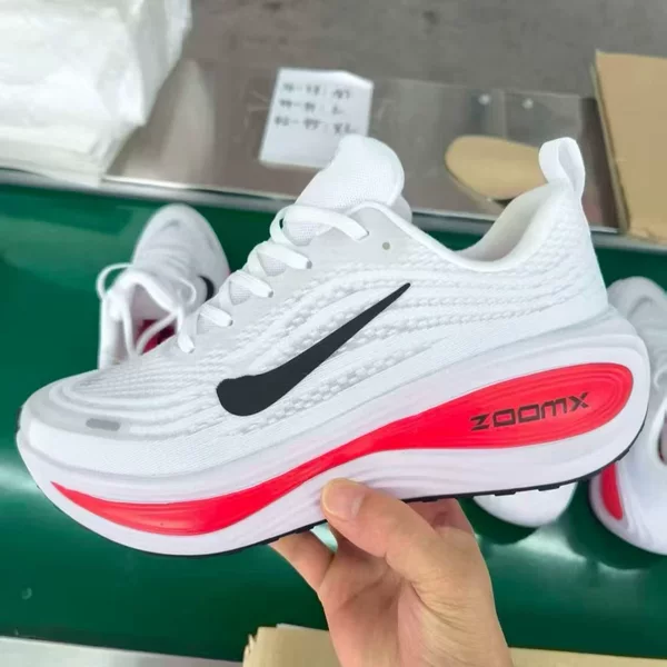 Moon Landing 18 Super Soft Vomeroplus Pegasus Mesh Running Shoes Casual Sports Couple Style Breathable Thick Sole