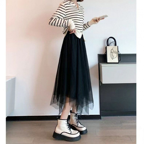 Irregular mesh half skirt 2025 new model all-season wearable medium-length versatile high-waist slimming large swing skirt