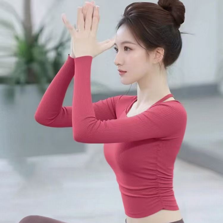 Beautiful Autumn and Winter Yoga Clothes for Women 2025 New High-End Pilates Training Clothes with Chest Pads Fitness Tops