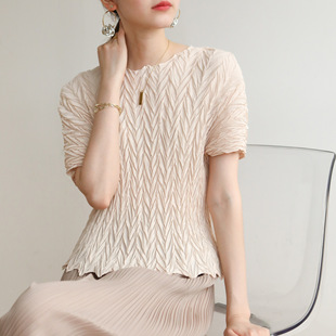 �S��ֱ���ļ��߶��ް��ֹ��޲��}�����¿�r������t��pleats