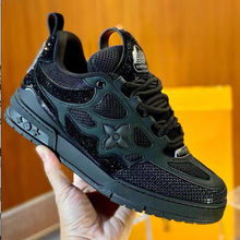 2025轻奢L小众潮牌V空胶头层真皮男鞋休闲运动百搭女鞋板鞋跨境