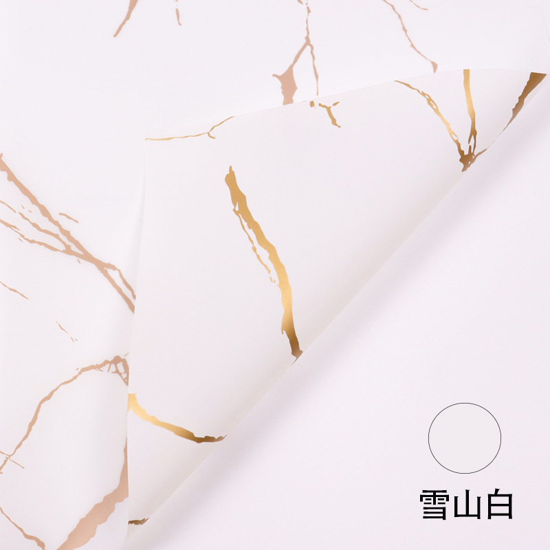 Montañas nevadas blancas; 58cm*58cm