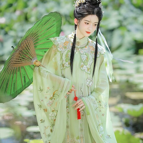 Yujì Original Green Field Fairy Oz Style Hanfu Dress for Women - New Summer Thin Collar Cloud Shoulder Ethereal Fairy Tale Ancient Costume